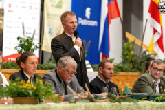 20250905_193640_A0_03374-De