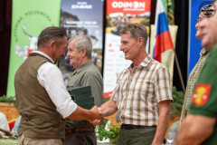 20250905_195319_A0_03637-De